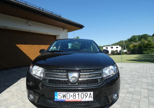 Dacia Logan cena 23000 przebieg: 125347, rok produkcji 2014 z Żabno małe 121